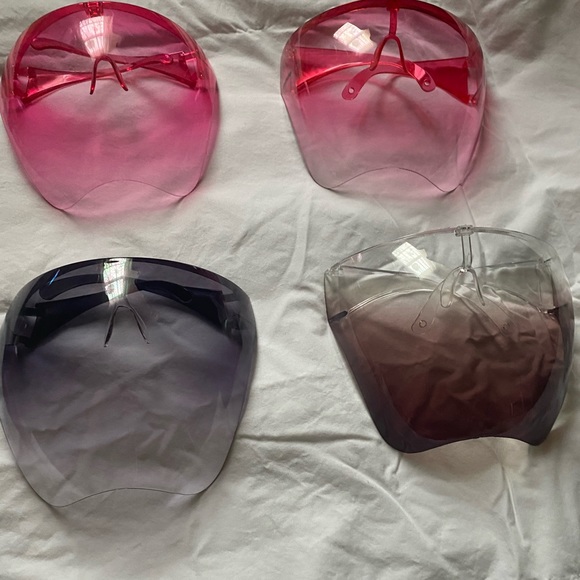 Face shield/visor (multiple) 3 for 30🌸 - Picture 9 of 11